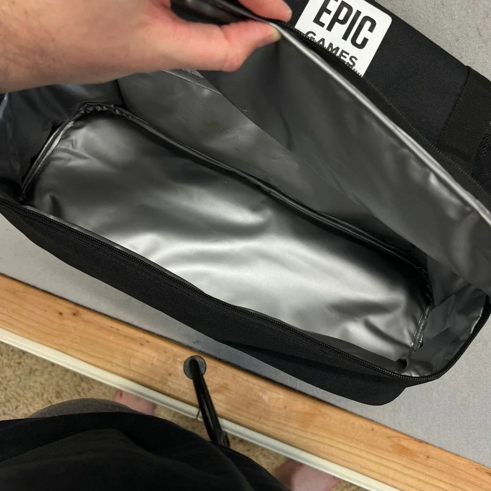 Epic Games Black Mesh Tote Bag Insulated Cooler Bottom Gears of War Fortnite EUC